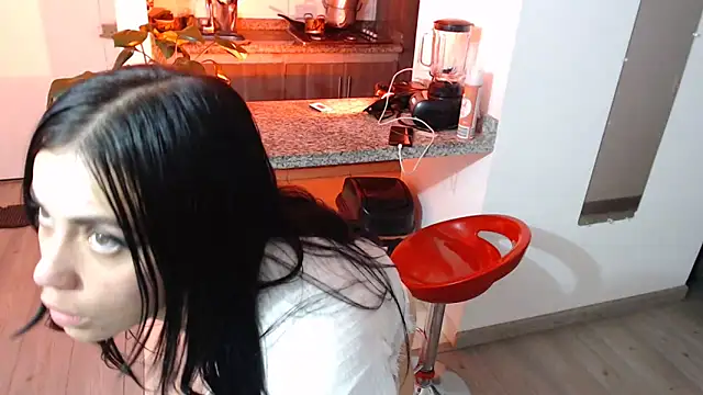 i am nina  online show from December 2024 01:47:01 AM