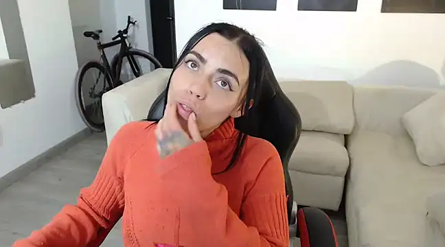 i am nina  online show from December 2024 01:32:02 AM