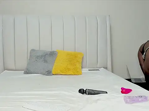  heavenlysent online show from November 2025 04:00:02 AM