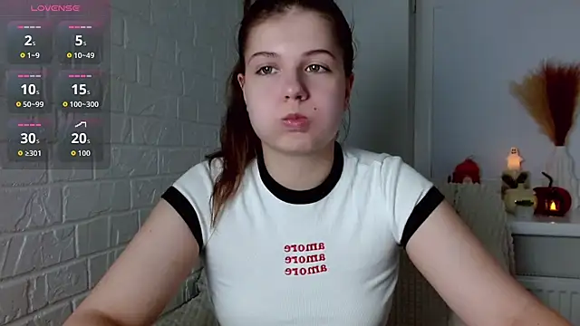 SayMeow  online show from October 2025 05:51:02 AM