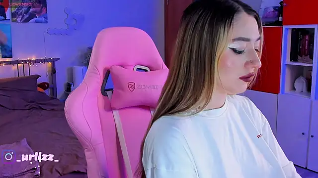 Fiona-Love online show from December 2024 08:04:02 PM