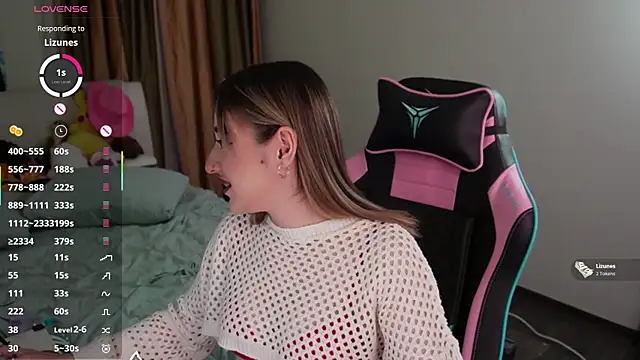 Fiona-Love online show from October 2025 03:29:01 PM