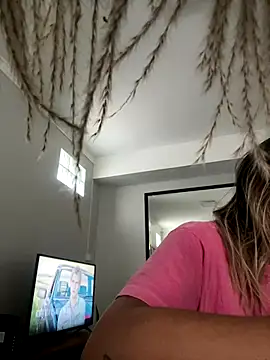 Snapshot of Gipoltergeist chatting on September 2025 04:08:01 PM Gipoltergeist online show from September 2025 04:08:01 PM