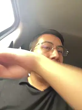 andrewmhilton  online show from March 2025 06:16:01 PM