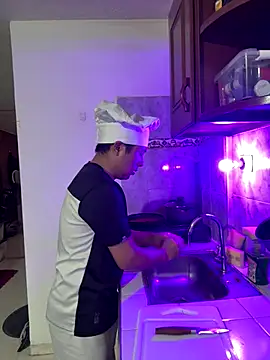 andrewmhilton  online show from September 2025 06:53:02 PM