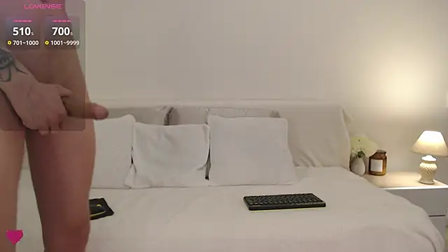 Snapshot of Kate001 chatting on January 2025 05:20:02 AM Kate001 online show from January 2025 05:20:02 AM