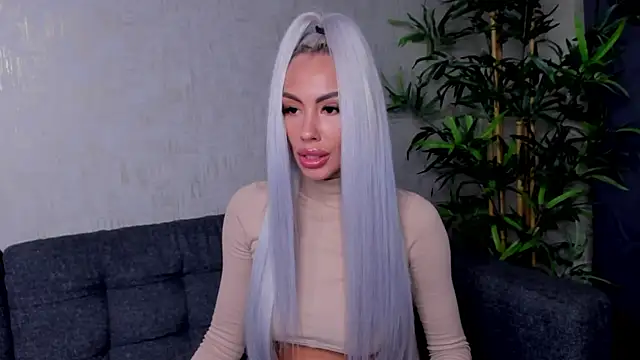 Snapshot of Bailey_Rush chatting on January 2025 05:49:01 PM Bailey Rush online show from January 2025 05:49:01 PM