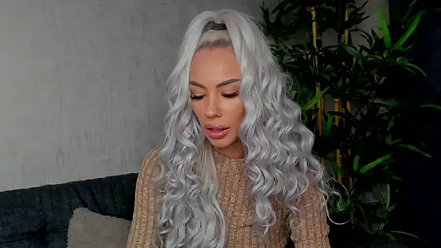 Snapshot of Bailey_Rush chatting on January 2025 08:00:01 PM Bailey Rush online show from January 2025 08:00:01 PM
