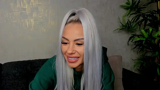 Snapshot of Bailey_Rush chatting on February 2025 06:15:02 PM Bailey Rush online show from February 2025 06:15:02 PM