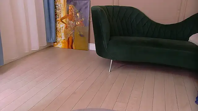 Snapshot of Bailey_Rush chatting on February 2026 03:34:02 PM Bailey Rush online show from February 2026 03:34:02 PM