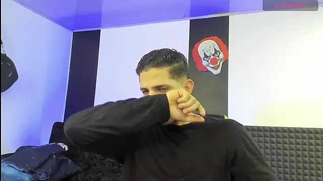 Snapshot of jhonnysnow17 chatting on January 2025 10:19:01 PM jhonnysnow17 online show from January 2025 10:19:01 PM