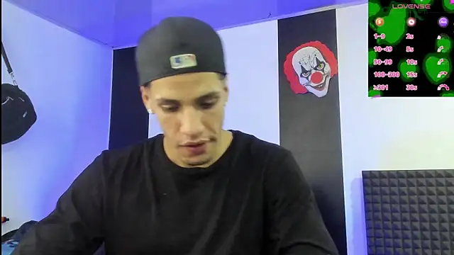 Snapshot of jhonnysnow17 chatting on January 2025 01:31:02 AM jhonnysnow17 online show from January 2025 01:31:02 AM