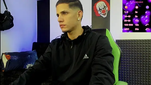 Snapshot of jhonnysnow17 chatting on January 2025 05:59:01 AM jhonnysnow17 online show from January 2025 05:59:01 AM