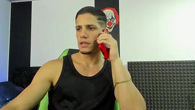 Snapshot of jhonnysnow17 chatting on January 2025 11:10:01 PM jhonnysnow17 online show from January 2025 11:10:01 PM