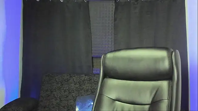 Snapshot of jhonnysnow17 chatting on September 2025 01:18:02 AM jhonnysnow17 online show from September 2025 01:18:02 AM