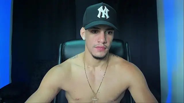 Snapshot of jhonnysnow17 chatting on September 2025 06:11:02 PM jhonnysnow17 online show from September 2025 06:11:02 PM