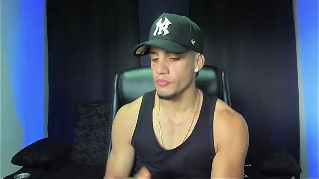 Snapshot of jhonnysnow17 chatting on September 2025 07:40:02 PM jhonnysnow17 online show from September 2025 07:40:02 PM