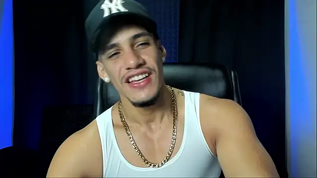 Snapshot of jhonnysnow17 chatting on October 2025 12:20:02 AM jhonnysnow17 online show from October 2025 12:20:02 AM