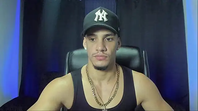 Snapshot of jhonnysnow17 chatting on October 2025 11:04:01 PM jhonnysnow17 online show from October 2025 11:04:01 PM