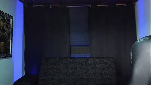 Snapshot of jhonnysnow17 chatting on October 2025 06:31:01 PM jhonnysnow17 online show from October 2025 06:31:01 PM