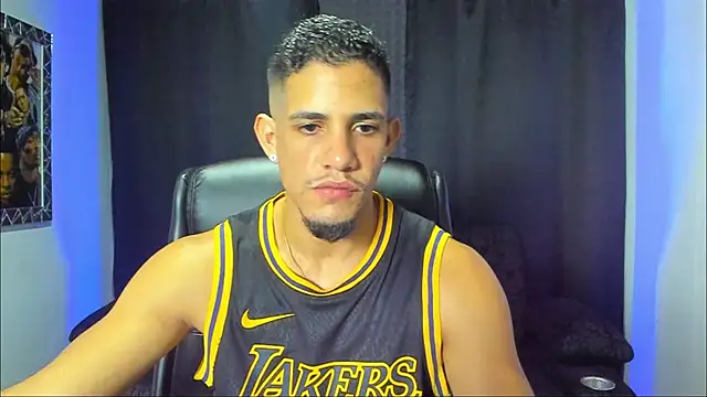 Snapshot of jhonnysnow17 chatting on November 2025 01:50:02 AM jhonnysnow17 online show from November 2025 01:50:02 AM