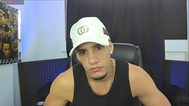 jhonnysnow17 online show from June 2026 11:07:01 PM