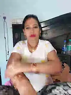 Snapshot of Poojabhabi101 chatting on December 2024 05:37:01 AM Poojabhabi101 online show from December 2024 05:37:01 AM