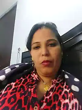 Snapshot of Poojabhabi101 chatting on December 2024 05:33:01 PM Poojabhabi101 online show from December 2024 05:33:01 PM