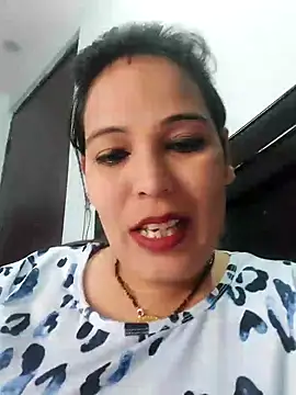 Snapshot of Poojabhabi101 chatting on December 2024 05:29:02 AM Poojabhabi101 online show from December 2024 05:29:02 AM