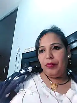 Snapshot of Poojabhabi101 chatting on December 2024 05:21:01 PM Poojabhabi101 online show from December 2024 05:21:01 PM