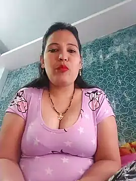 Snapshot of Poojabhabi101 chatting on January 2025 05:45:02 AM Poojabhabi101 online show from January 2025 05:45:02 AM
