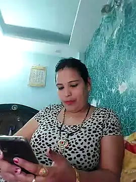 Snapshot of Poojabhabi101 chatting on January 2025 06:59:02 AM Poojabhabi101 online show from January 2025 06:59:02 AM