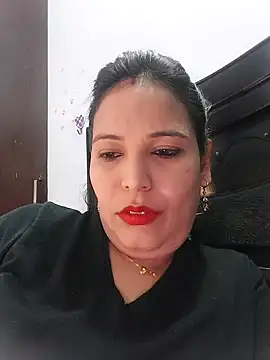 Snapshot of Poojabhabi101 chatting on January 2025 07:18:02 AM Poojabhabi101 online show from January 2025 07:18:02 AM