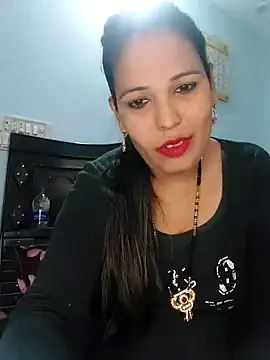 Snapshot of Poojabhabi101 chatting on February 2025 06:37:01 AM Poojabhabi101 online show from February 2025 06:37:01 AM