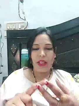 Snapshot of Poojabhabi101 chatting on March 2025 06:03:01 AM Poojabhabi101 online show from March 2025 06:03:01 AM