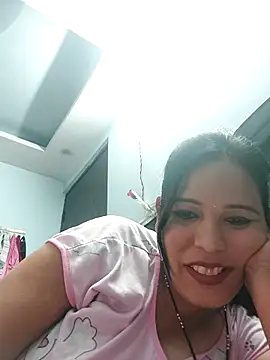Snapshot of Poojabhabi101 chatting on March 2025 06:11:02 AM Poojabhabi101 online show from March 2025 06:11:02 AM