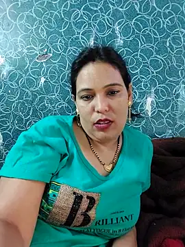 Snapshot of Poojabhabi101 chatting on September 2025 05:57:02 PM Poojabhabi101 online show from September 2025 05:57:02 PM