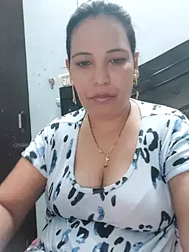 Snapshot of Poojabhabi101 chatting on September 2025 06:15:02 AM Poojabhabi101 online show from September 2025 06:15:02 AM