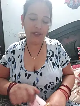 Snapshot of Poojabhabi101 chatting on April 2026 06:27:02 AM Poojabhabi101 online show from April 2026 06:27:02 AM