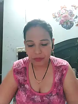 Snapshot of Poojabhabi101 chatting on April 2026 05:14:02 AM Poojabhabi101 online show from April 2026 05:14:02 AM