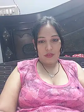 Snapshot of Poojabhabi101 chatting on May 2026 06:40:02 AM Poojabhabi101 online show from May 2026 06:40:02 AM