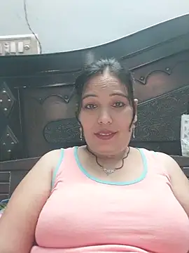 Snapshot of Poojabhabi101 chatting on May 2026 06:31:01 AM Poojabhabi101 online show from May 2026 06:31:01 AM