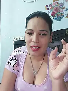 Snapshot of Poojabhabi101 chatting on May 2026 05:58:02 AM Poojabhabi101 online show from May 2026 05:58:02 AM