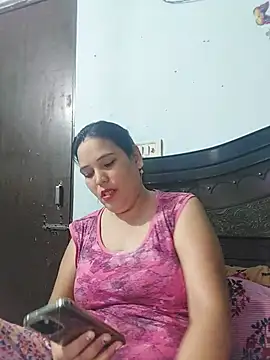 Snapshot of Poojabhabi101 chatting on June 2026 06:27:01 AM Poojabhabi101 online show from June 2026 06:27:01 AM