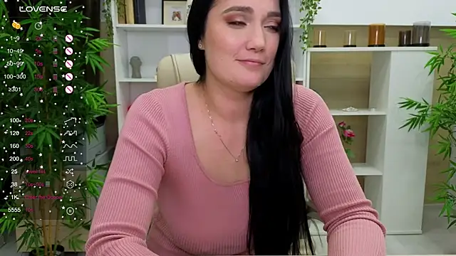 SelineSole online show from December 2024 11:34:02 PM