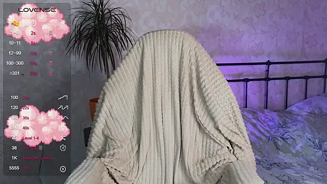 lil luna x online show from April 2026 05:28:01 PM