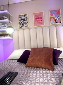 cute  cherry  online show from November 2025 07:49:02 PM