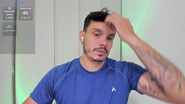 alejandro stark online show from October 2025 02:09:01 AM