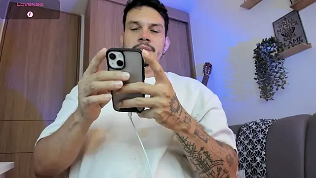 alejandro stark online show from June 2026 09:21:02 AM