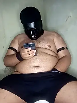 Snapshot of Kidding_Road chatting on October 2025 09:34:02 PM Kidding Road online show from October 2025 09:34:02 PM